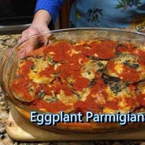 italian grandma makes eggplant parmigiana Pd8 SyK 5i4