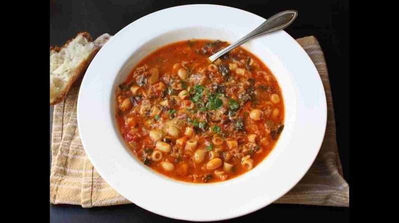 minestrone soup recipe italian vegetable and pasta soup 1