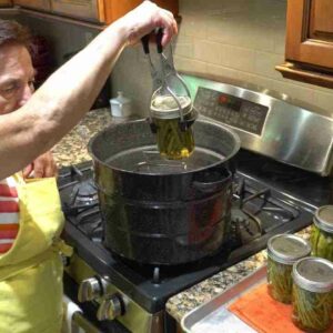 italian grandma makes pickled canned string beans green beans 5RSB3xRngRQ