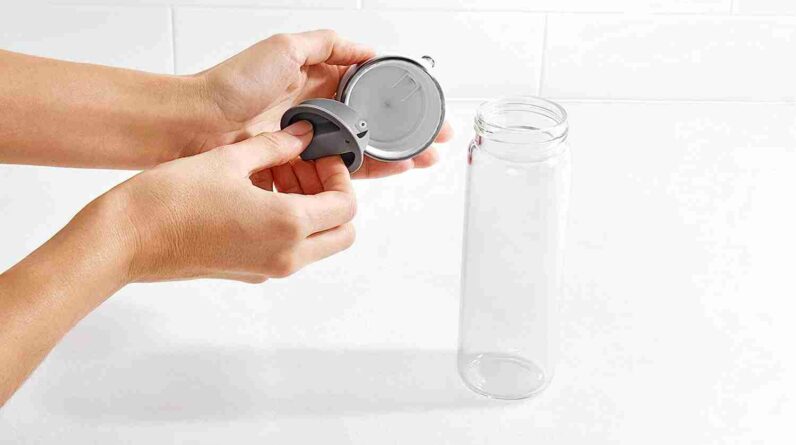 oxo good grips 12 oz precision pour glass oil dispenser