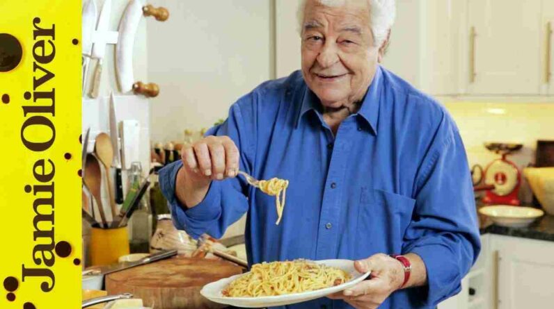 real spaghetti carbonara antonio carluccio 3AAdKl1UYZs